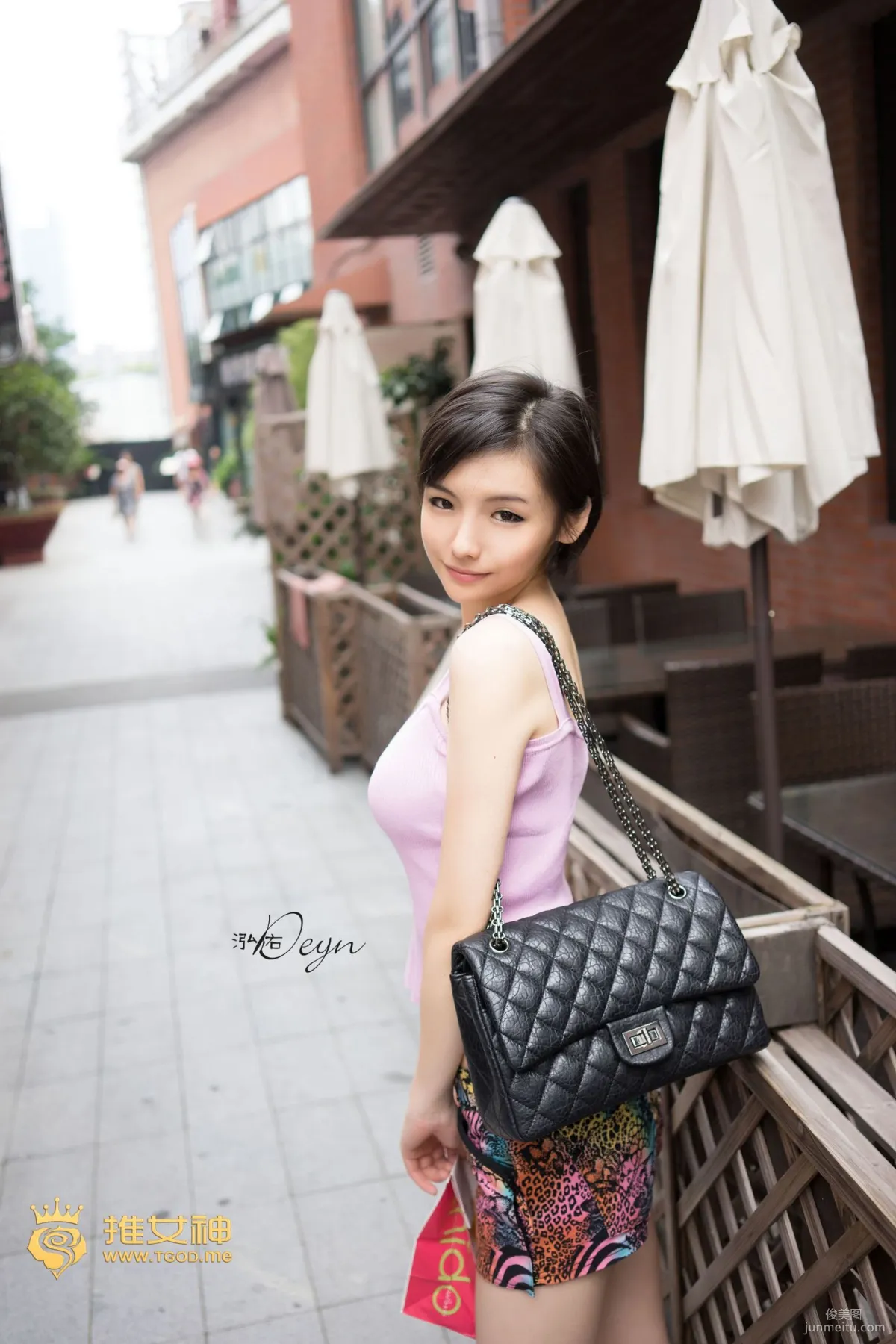 Jenny Jiani: TGOD photo 2