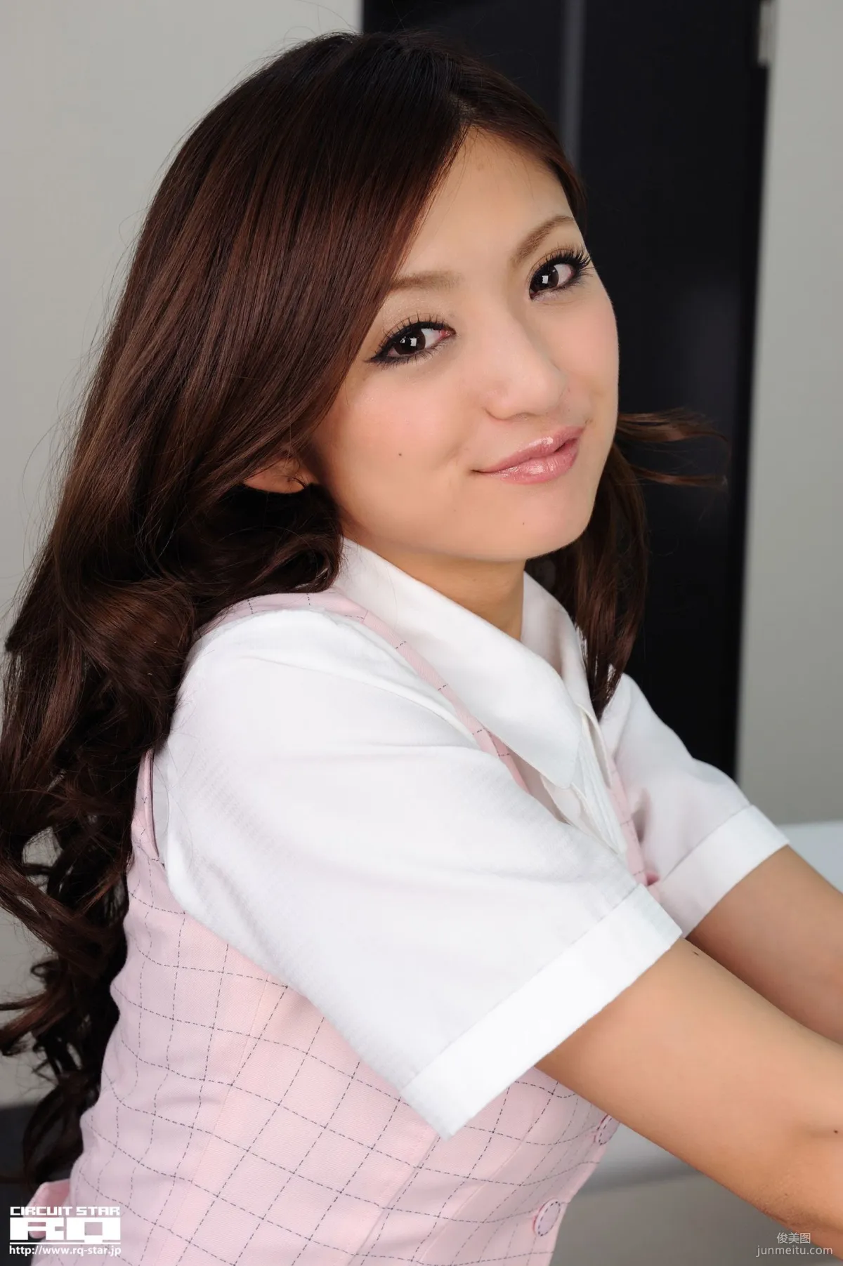 [RQ-STAR] NO.00500 Kozue Nitta 新田梢恵 Office Lady 寫真集 50