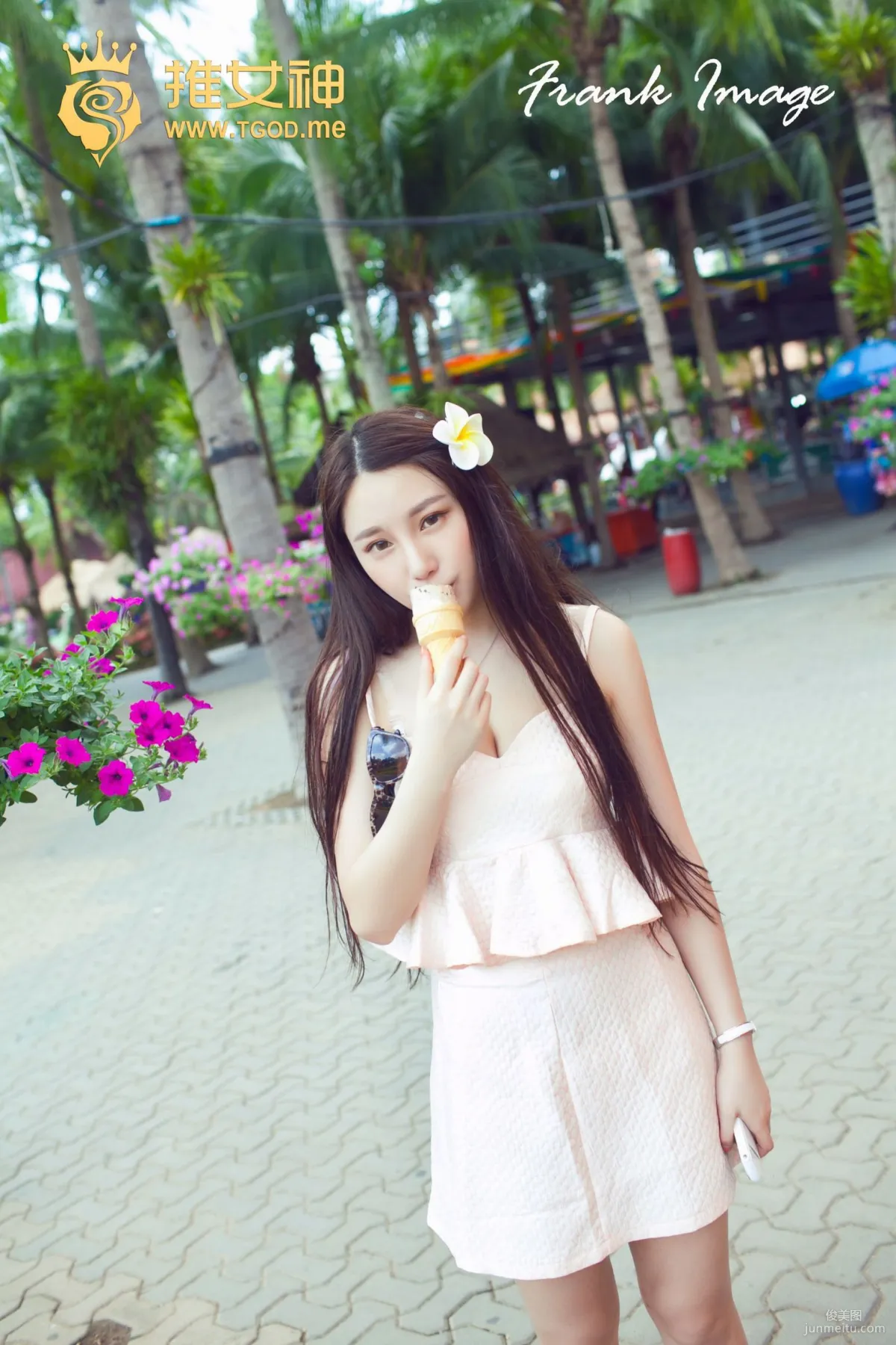 Liu Yining: TGOD photo 3