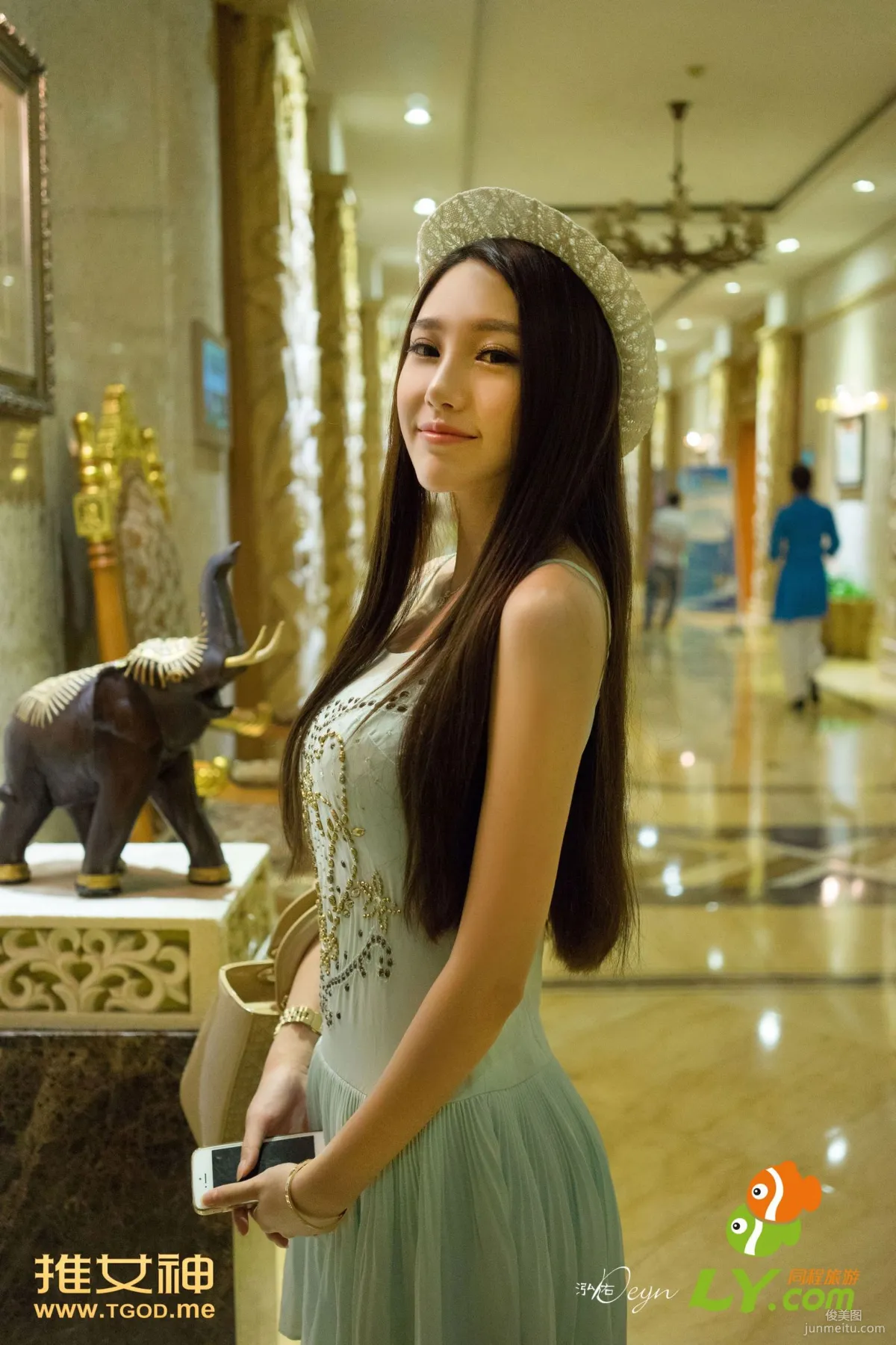 Liu Yining: TGOD photo 48