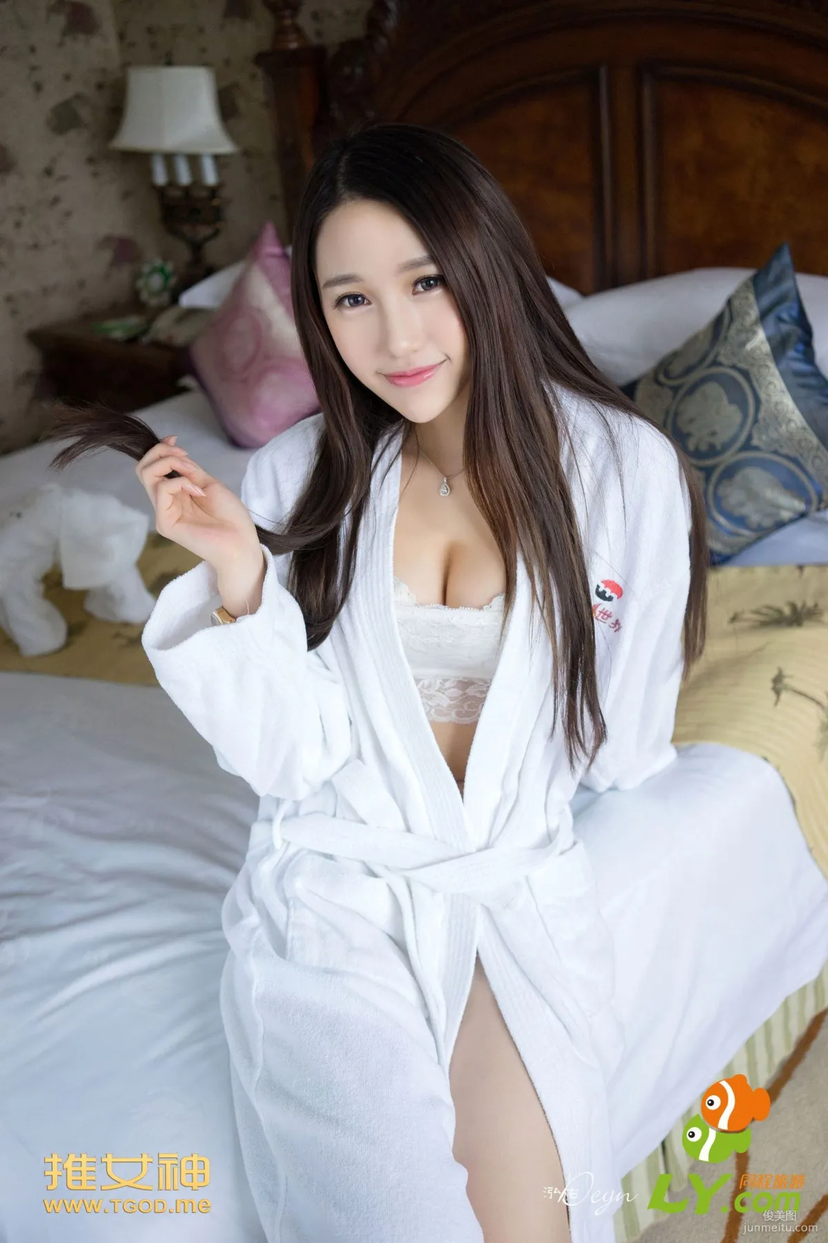 Liu Yining: TGOD photo 16