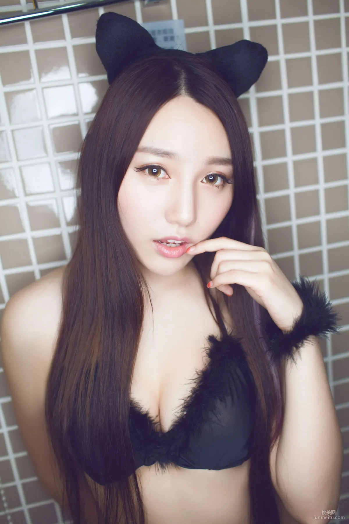Liu Yining: TGOD photo 53
