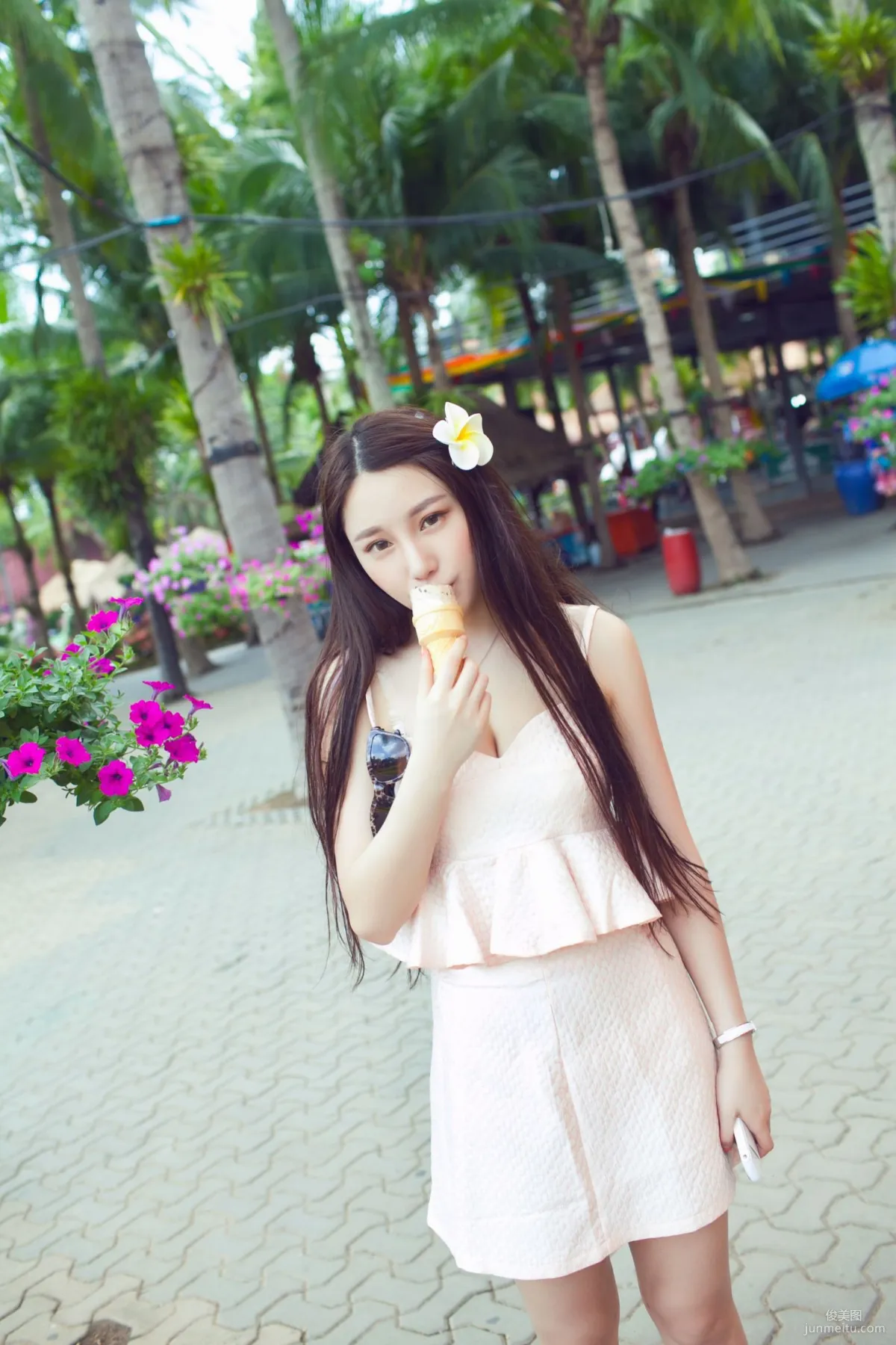 Liu Yining: TGOD photo 13