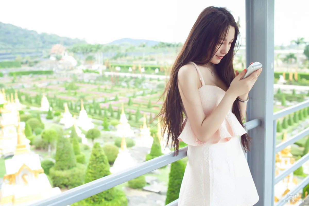 Liu Yining: TGOD photo 14