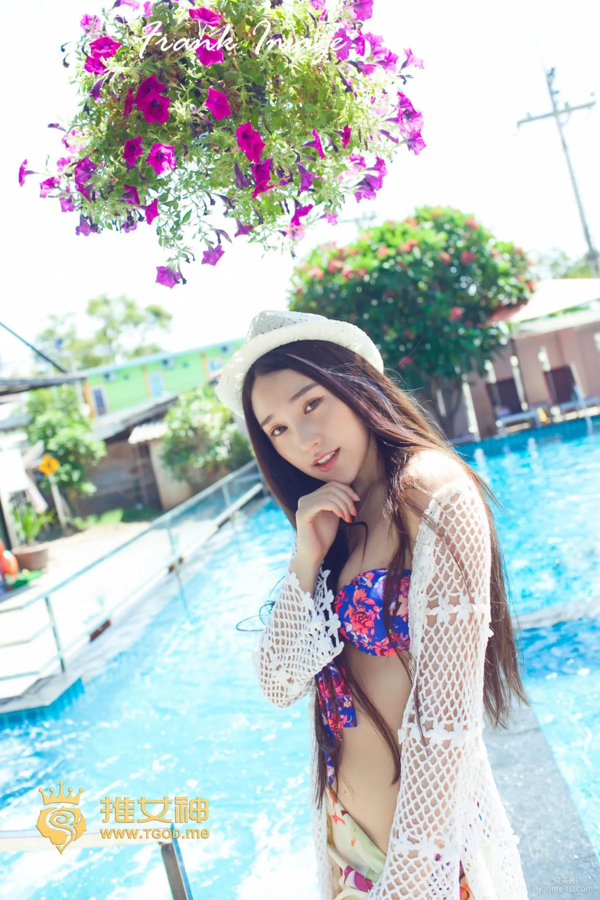 Liu Yining: TGOD photo 6