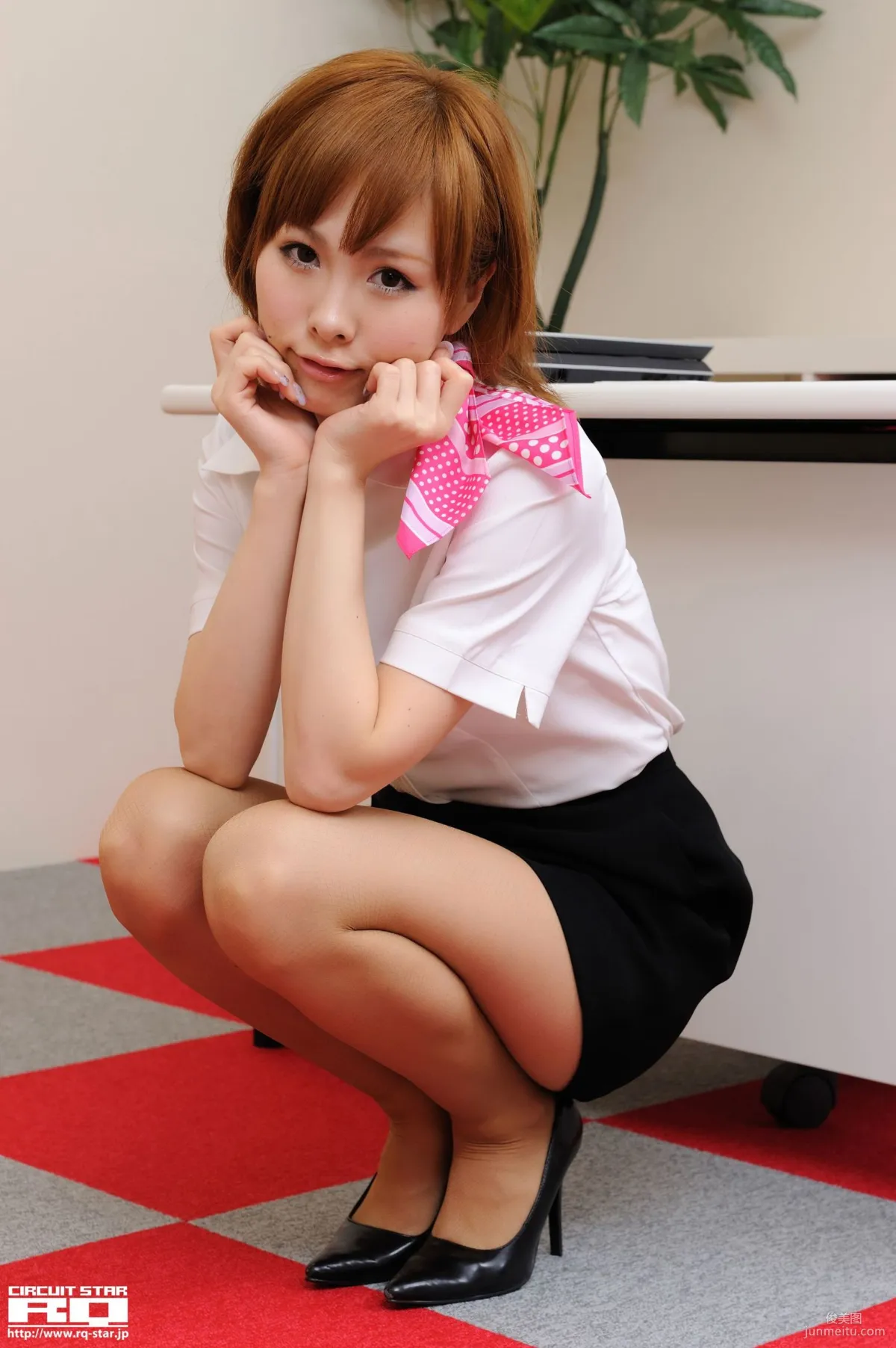 [RQ-STAR] NO.00484 倉持さゆ Office Lady 寫真集 3