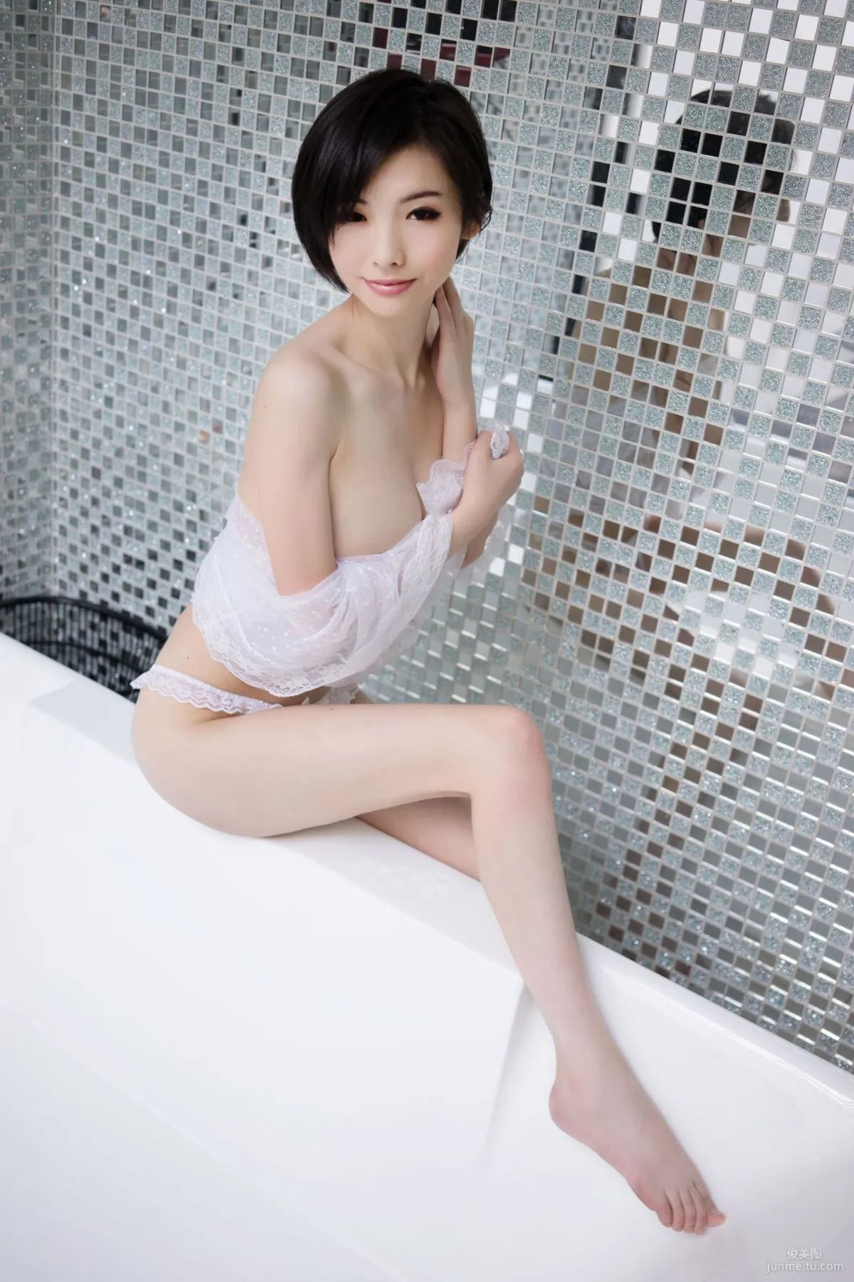 Jenny Jiani: TGOD photo 76