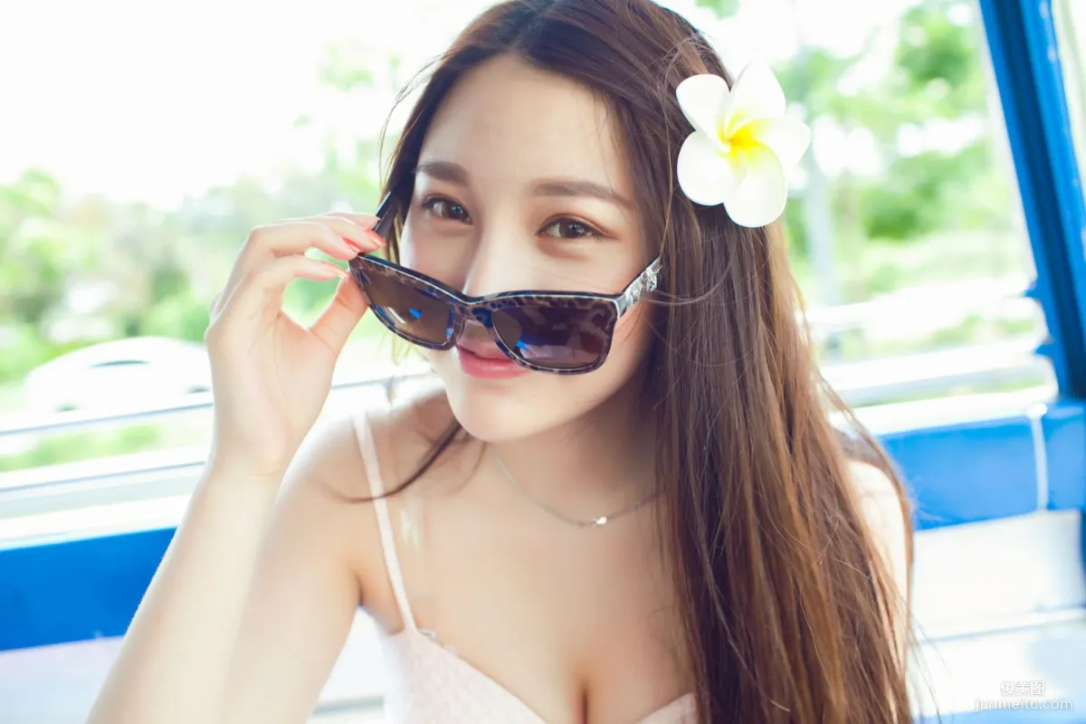 Liu Yining: TGOD photo 12