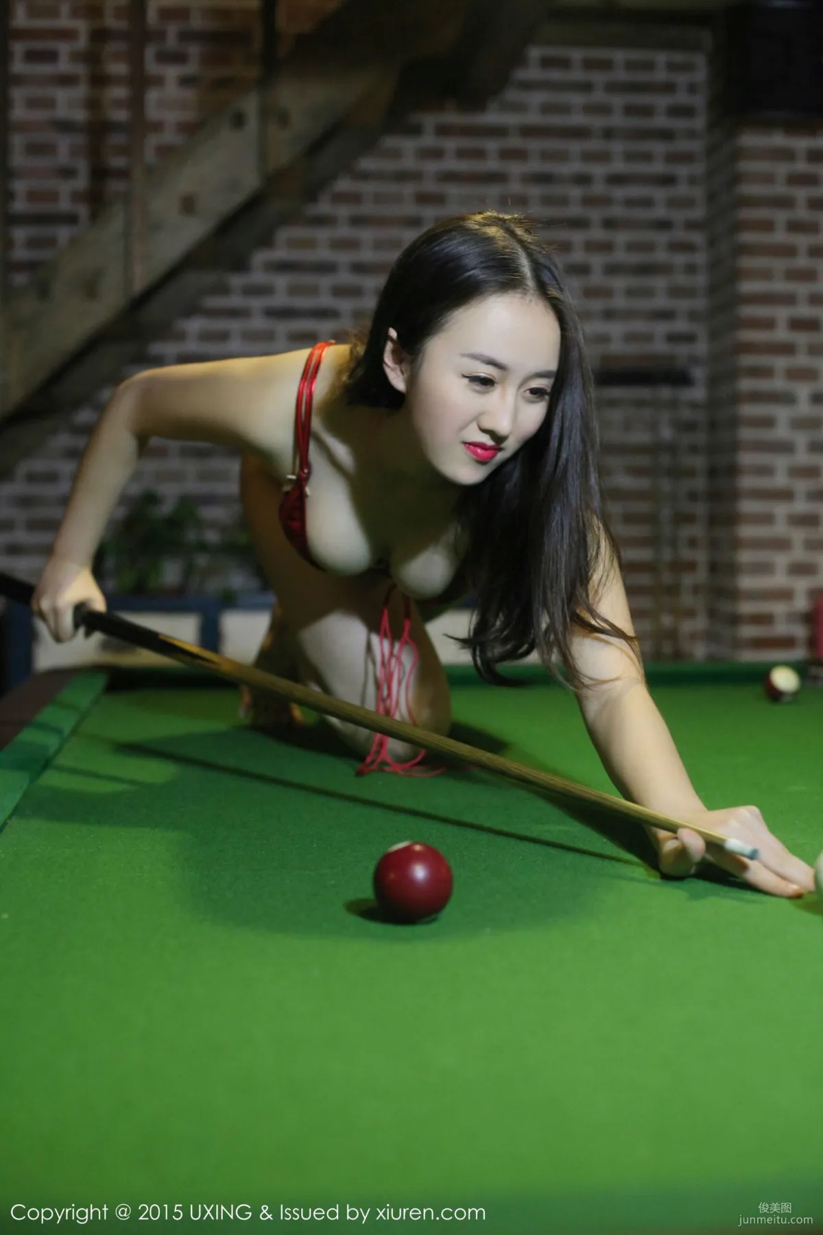 Romi Wang Zhaozhao - Sexy Girl in the Billiard Room Photo Set [UXING] Vol.012 photo 22