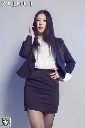 Model 佳怡《灰絲高跟秘書》上下全集 [麗櫃LiGui] 美腿玉足寫真圖片