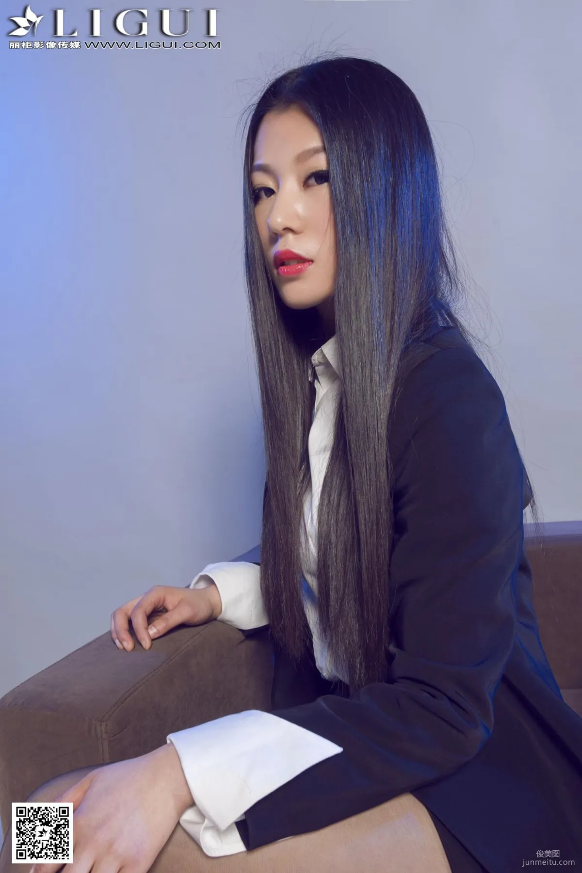 Jia Yi: Ligui Model photo 22