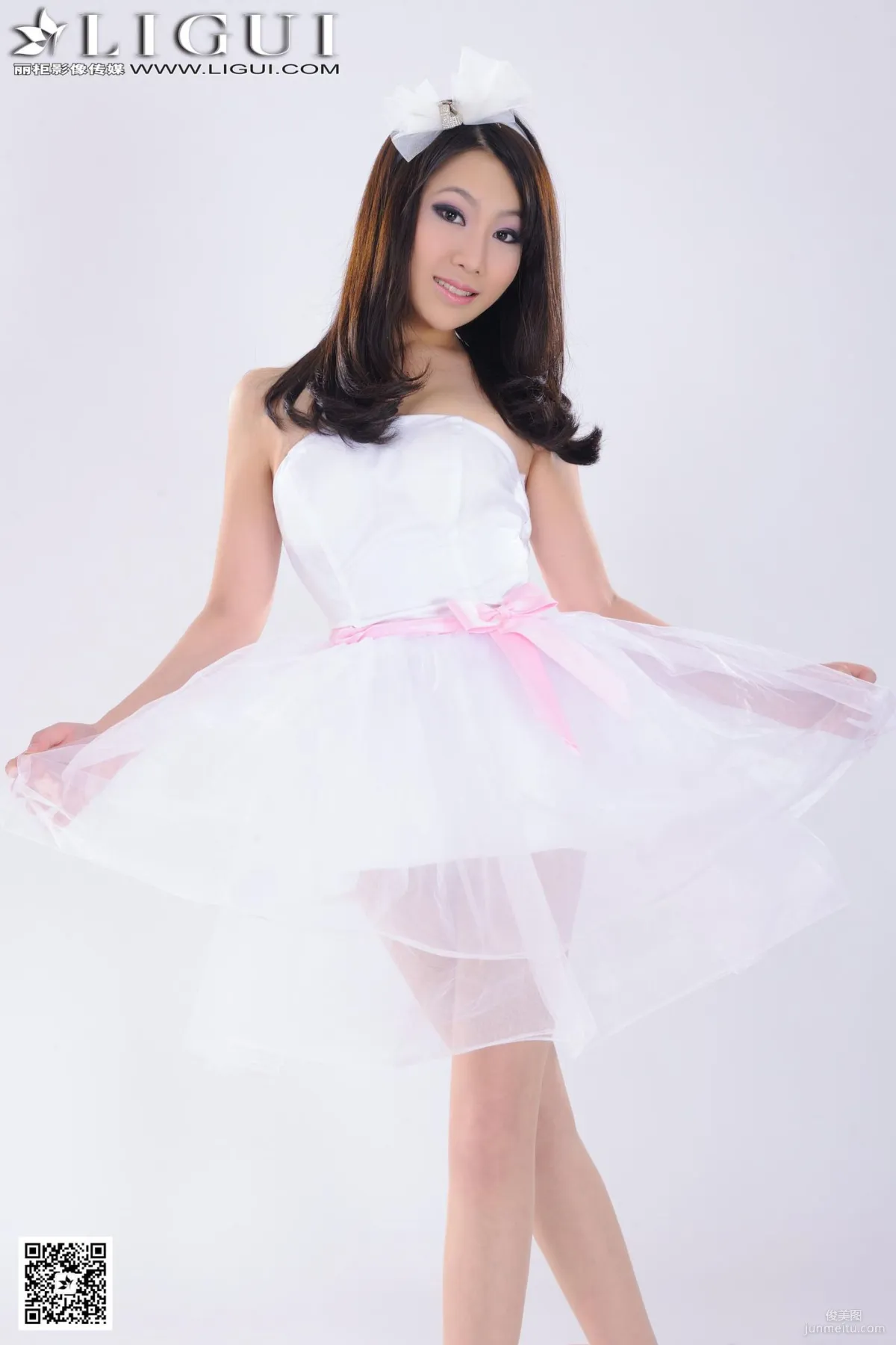 Wen Jing: Ligui Model photo 1
