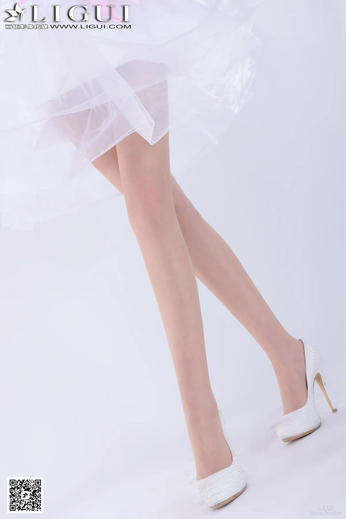 Wen Jing: Ligui Model photo 3