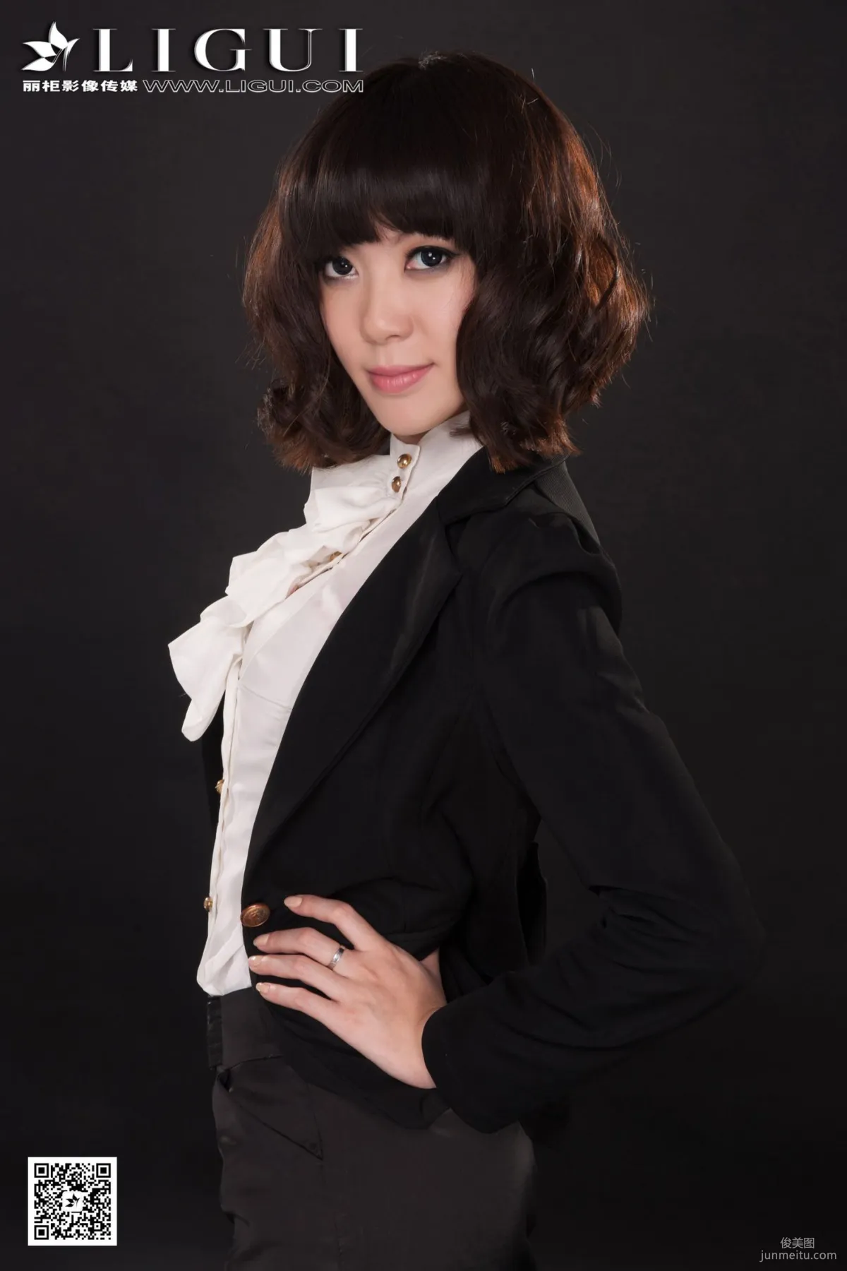Le Le: Ligui Model photo 13