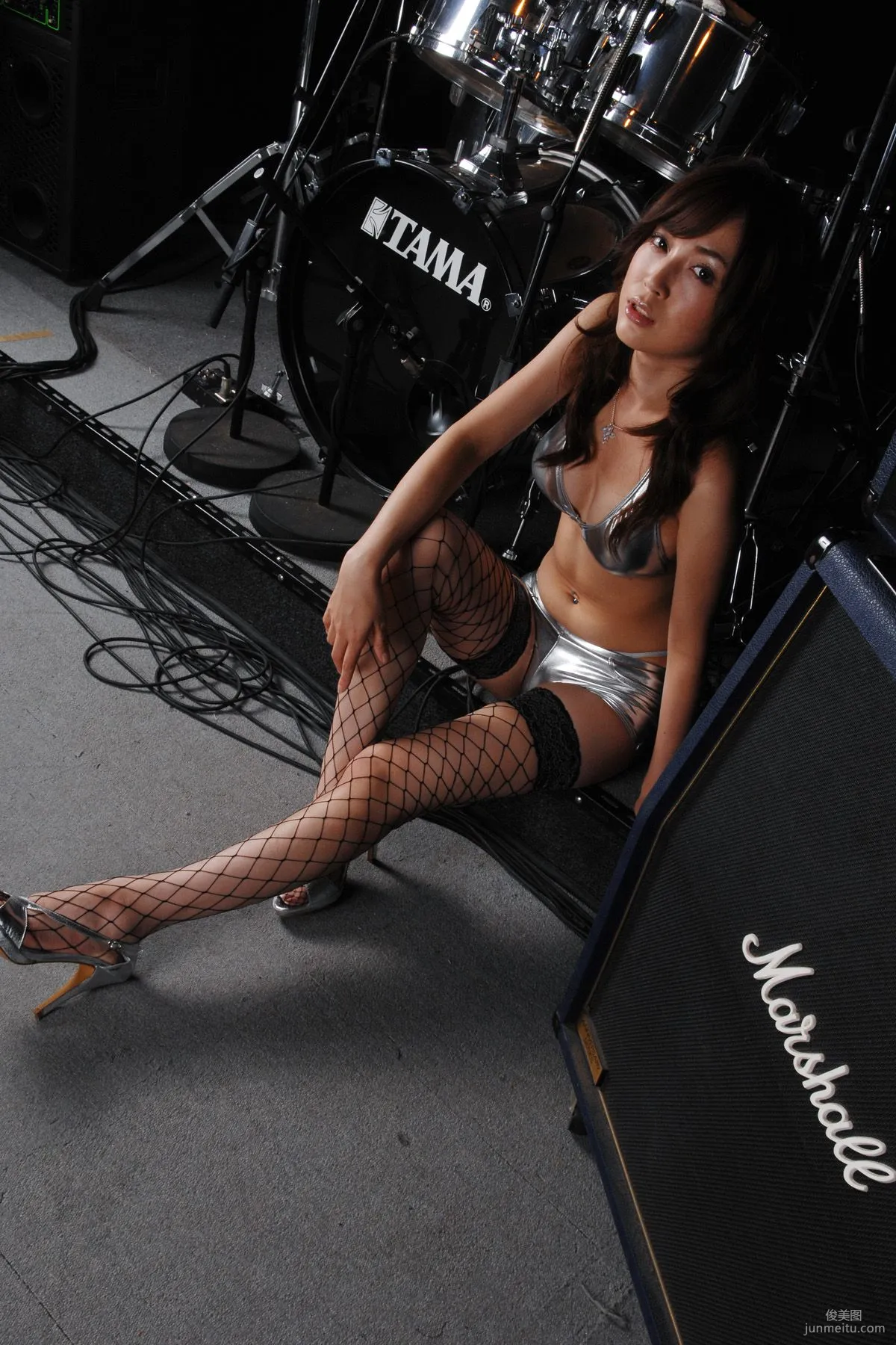 [BWH] HRQ0045 Mayu Oya 'Race Queen + Swimsuit' Photo Set photo 82
