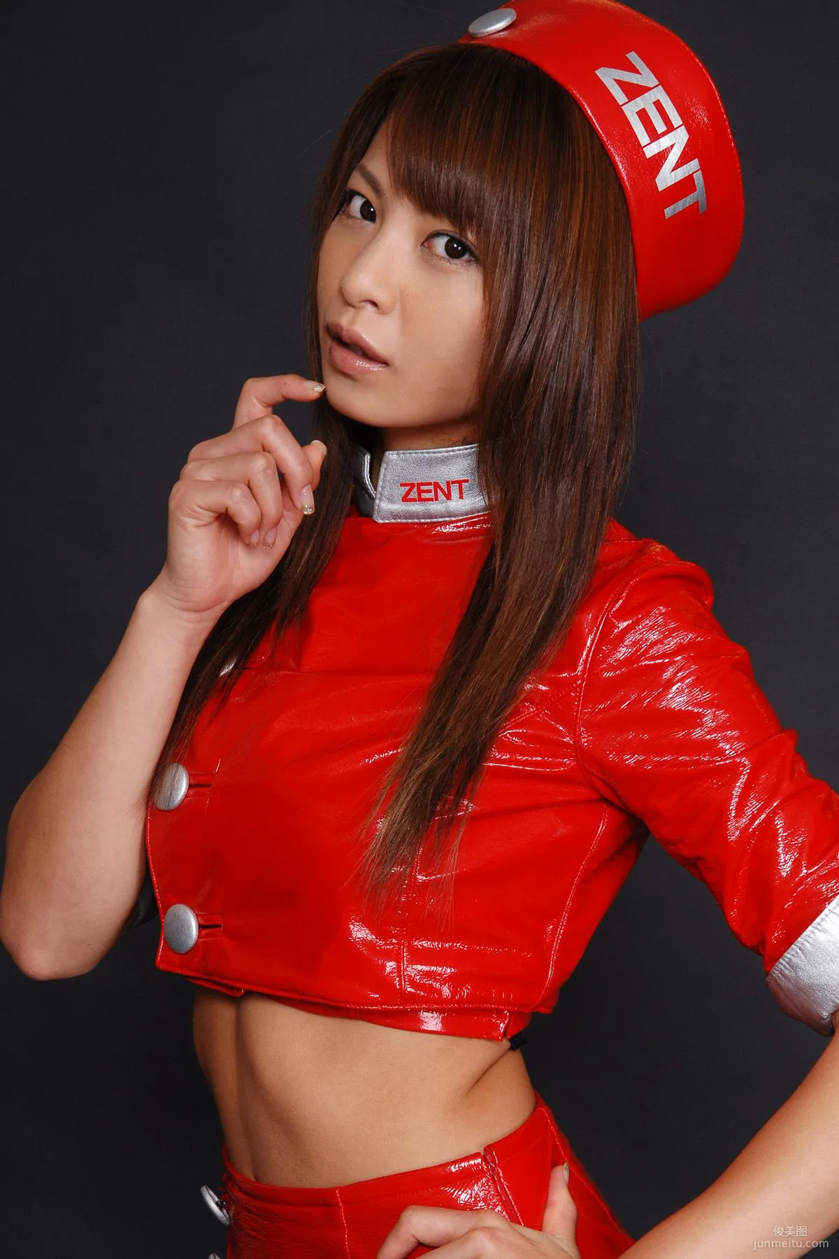 古澤恵《賽車女郎裝+高叉》寫真集[BWH] HRQ0054 6
