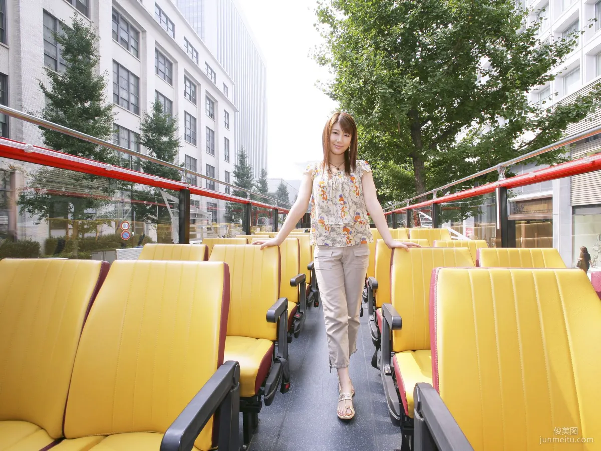 Megumi Yasu: For-side Close Up! photo 24