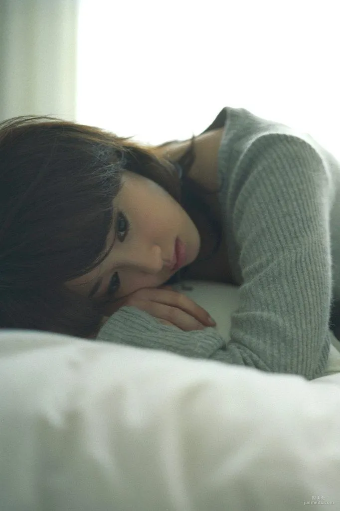 Erika Sawajiri, Color Photo Set [For-side] photo 4