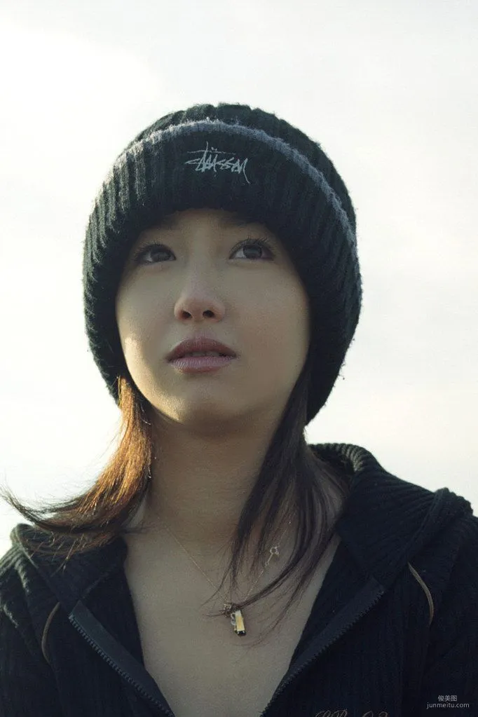 Erika Sawajiri, Color Photo Set [For-side] photo 9