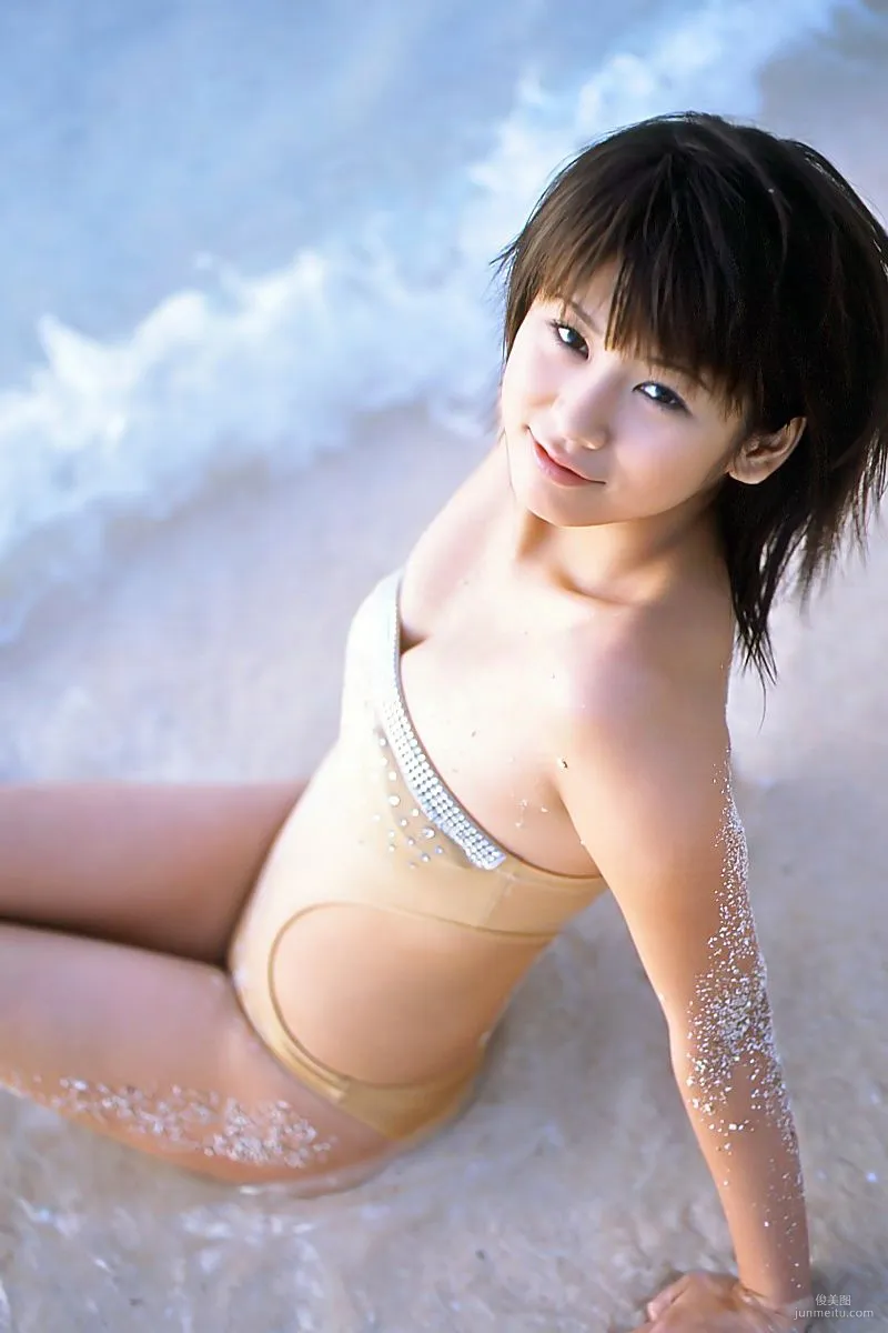 Yuka Kosaka: For-side photo 6
