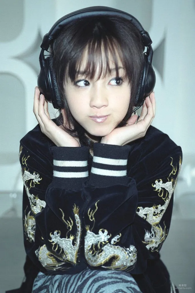 Erika Sawajiri, Color Photo Set [For-side] photo 30