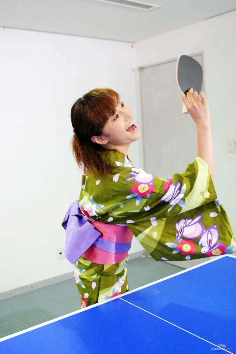 Junko Kaieda: For-side rocketstart photo 4
