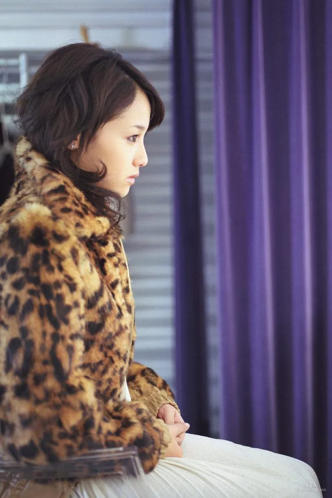 Erika Sawajiri, Color Photo Set [For-side] photo 10
