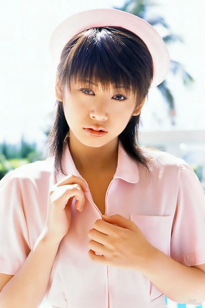 Yuka Kosaka: For-side photo 12