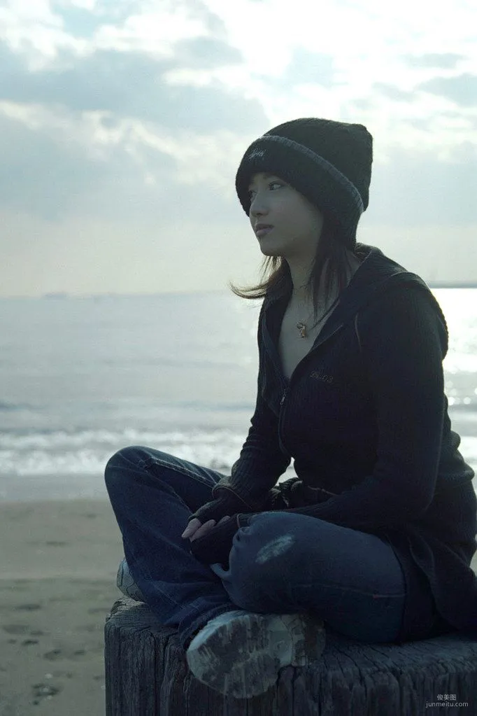 Erika Sawajiri, Color Photo Set [For-side] photo 8