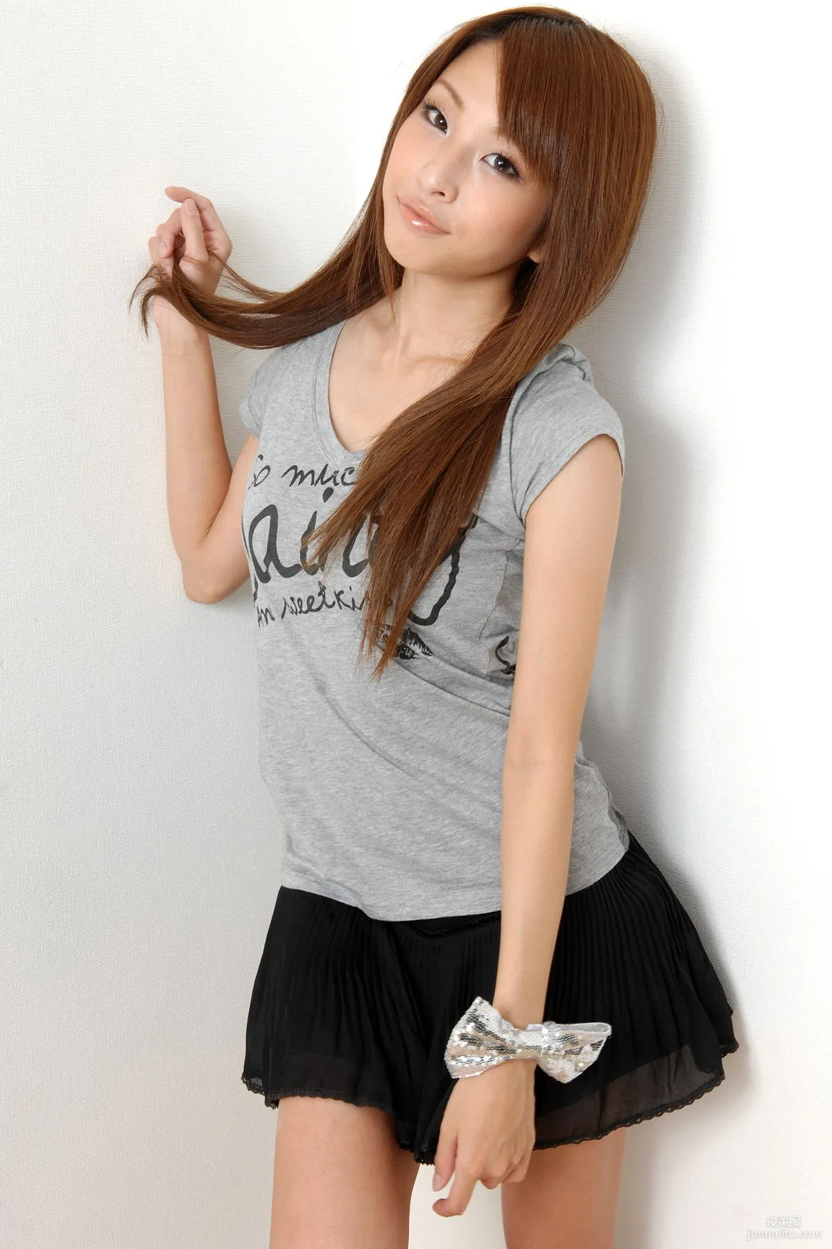 [BWH] YMD0025 Mirei Kurosawa "High Heels, Short Skirt + High Slit" Photo Set photo 7