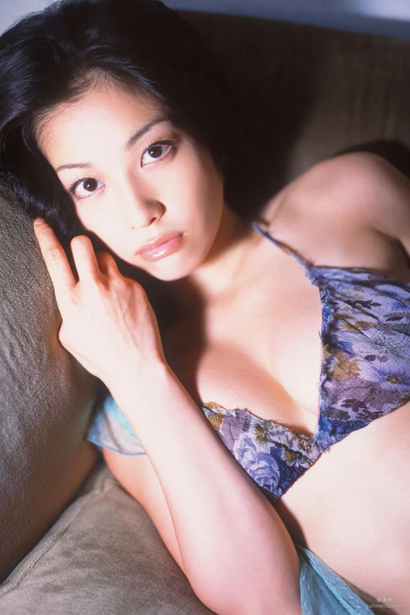 Minako Komukai: For-side photo 29