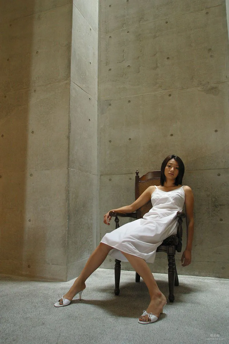 Kaori Manabe: For-side photo 6