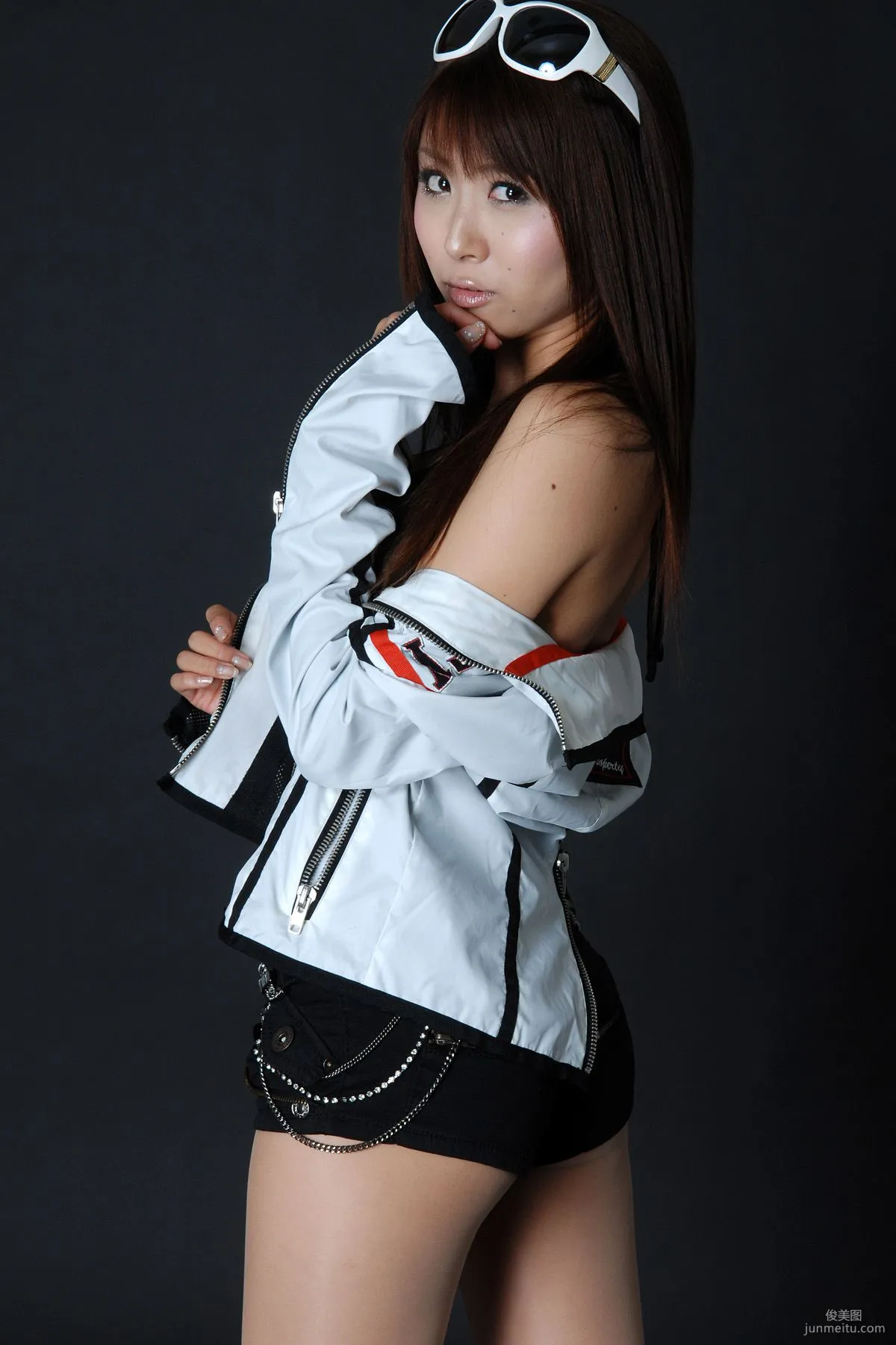 [BWH] HRQ0093 Saori Agatsuma, Race Queen Outfit and Sexy High-Cut Photo Set photo 28