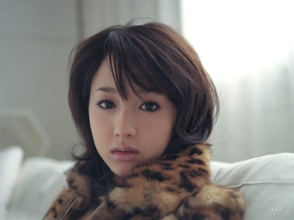 Erika Sawajiri, Color Photo Set [For-side] photo 25