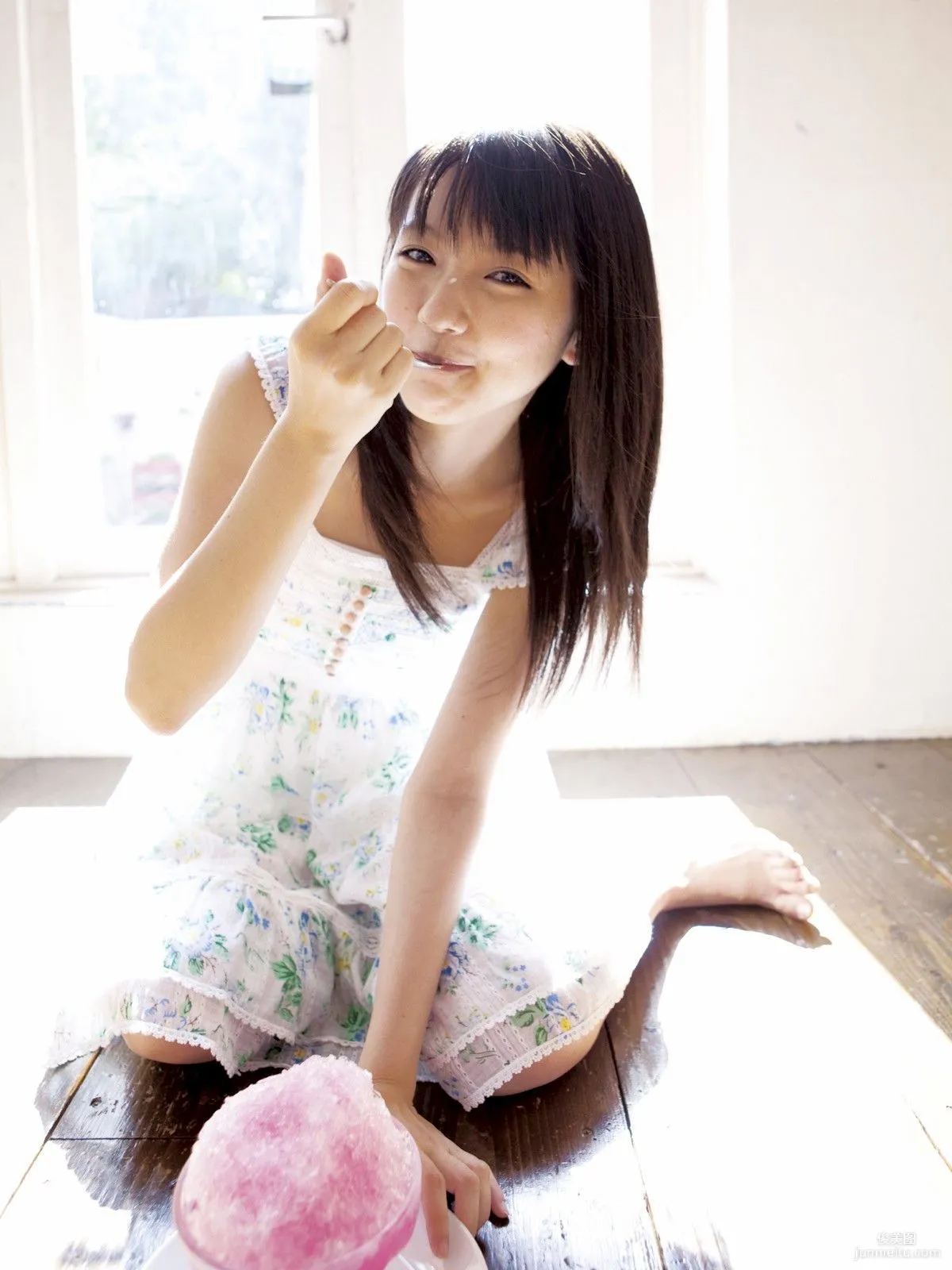 真野絵里菜 《SUMMER GREETING》 写真集 [Sabra.net] 2