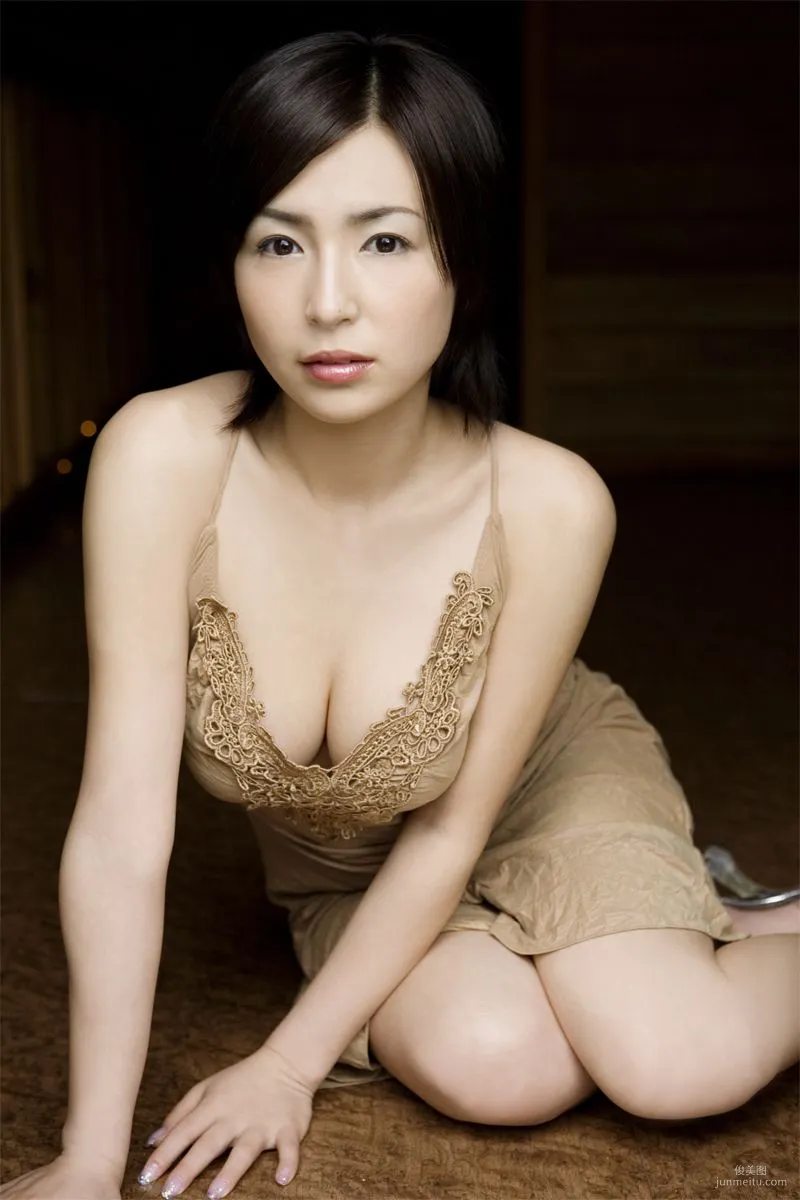 Meguru Ishii: For-side photo 25