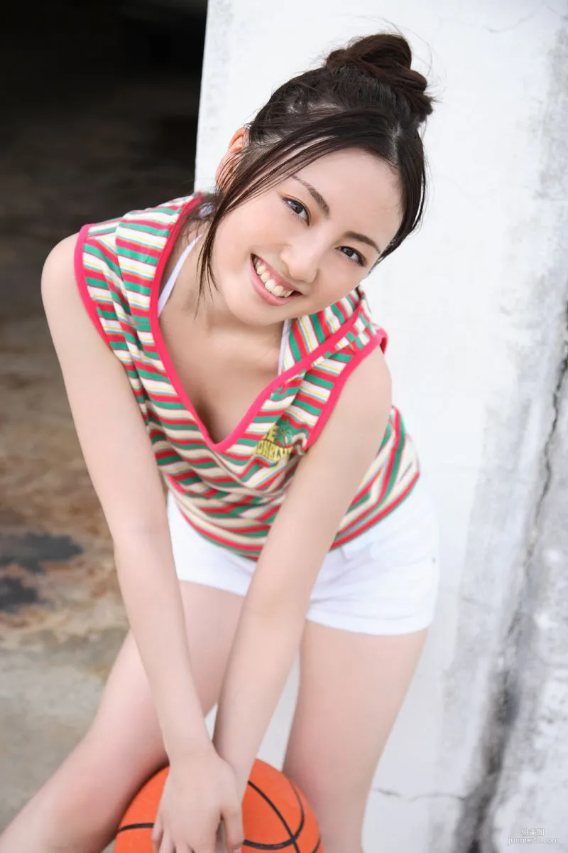 Miyuu Sawai: For-side photo 22
