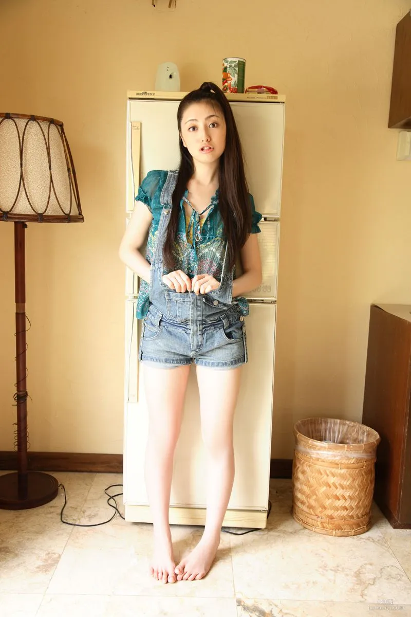 Miyuu Sawai: For-side photo 9