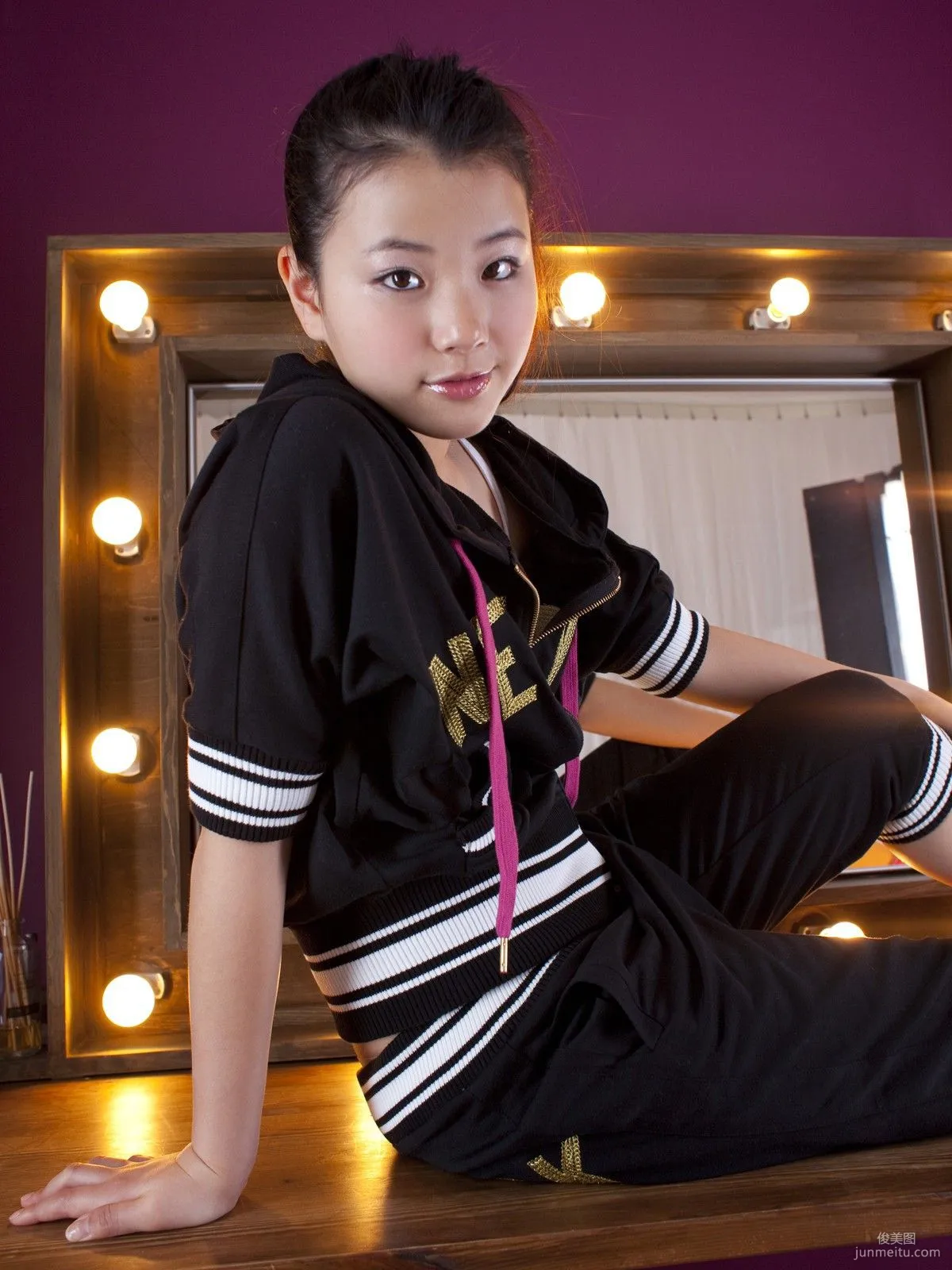 倉田瑠夏《Look at Ruka》 寫真集 [Sabra.net] COVER GIRL 33