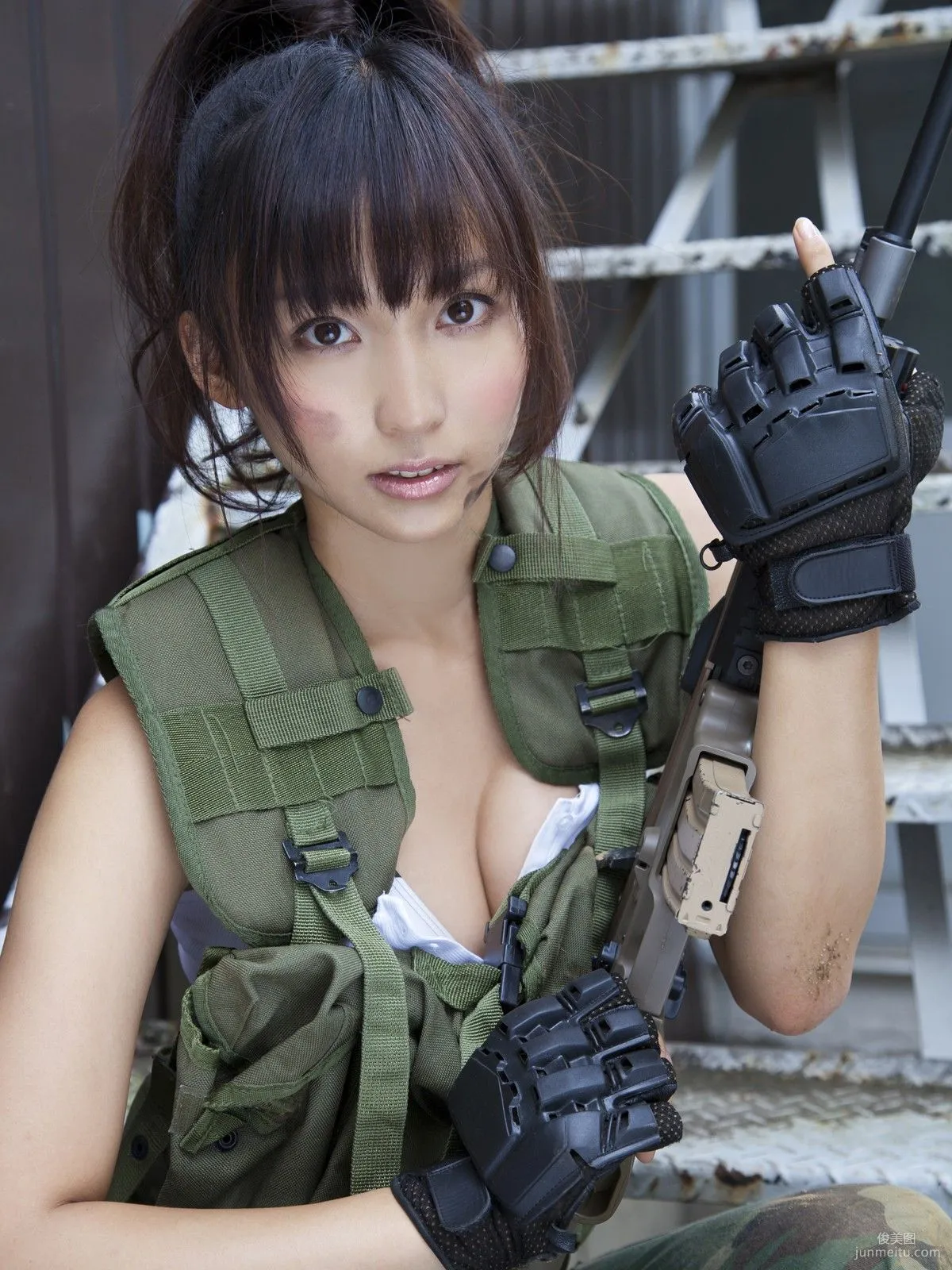 吉木りさ《OFFENSE & DEFENSE》 寫真集 [Sabra.net] Cover Girl 4