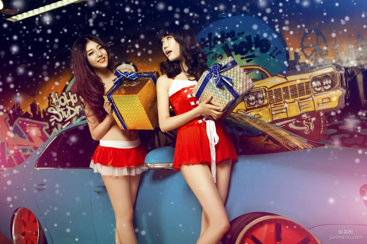 Sweet and Cute Sisters, Christmas Car Phantom Photo Collection photo 2