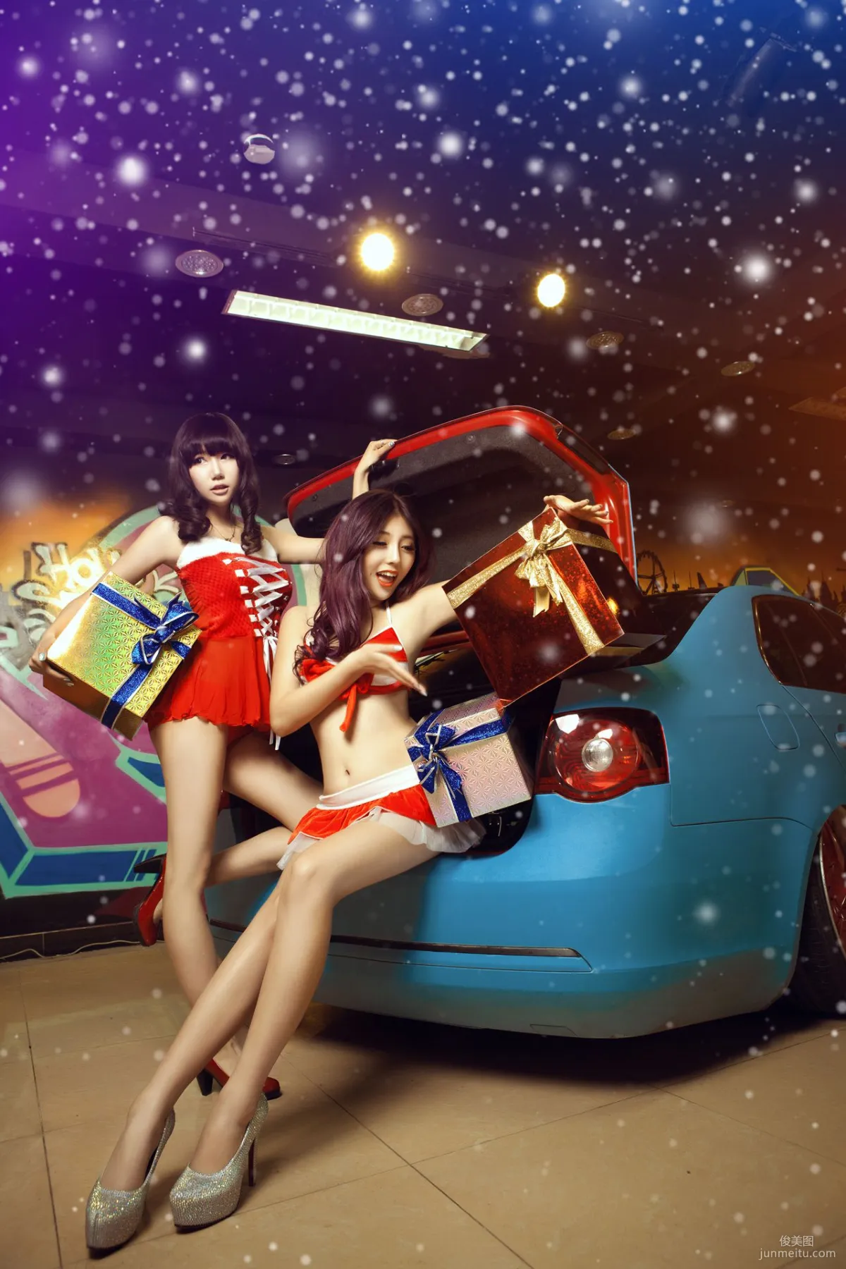 Sweet and Cute Sisters, Christmas Car Phantom Photo Collection photo 9