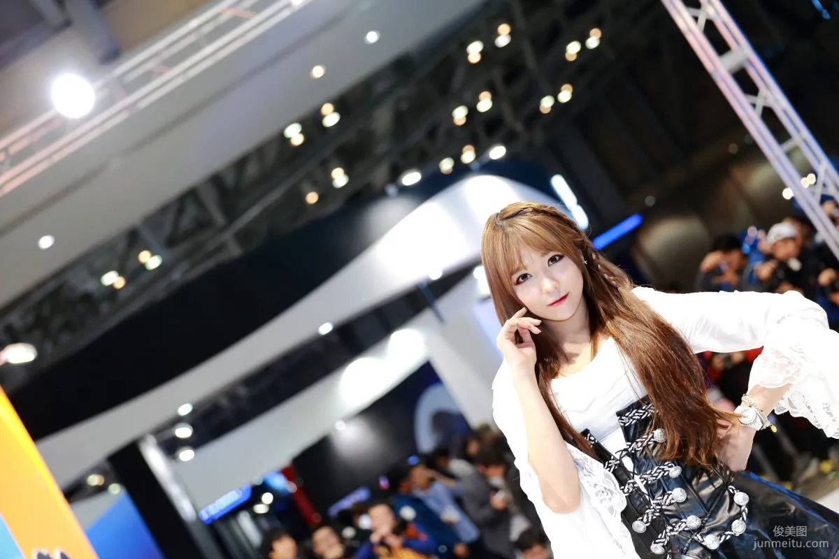 Korean ShowGirl Beauty Lee Eun Hye Booth Pictures Collection photo 7