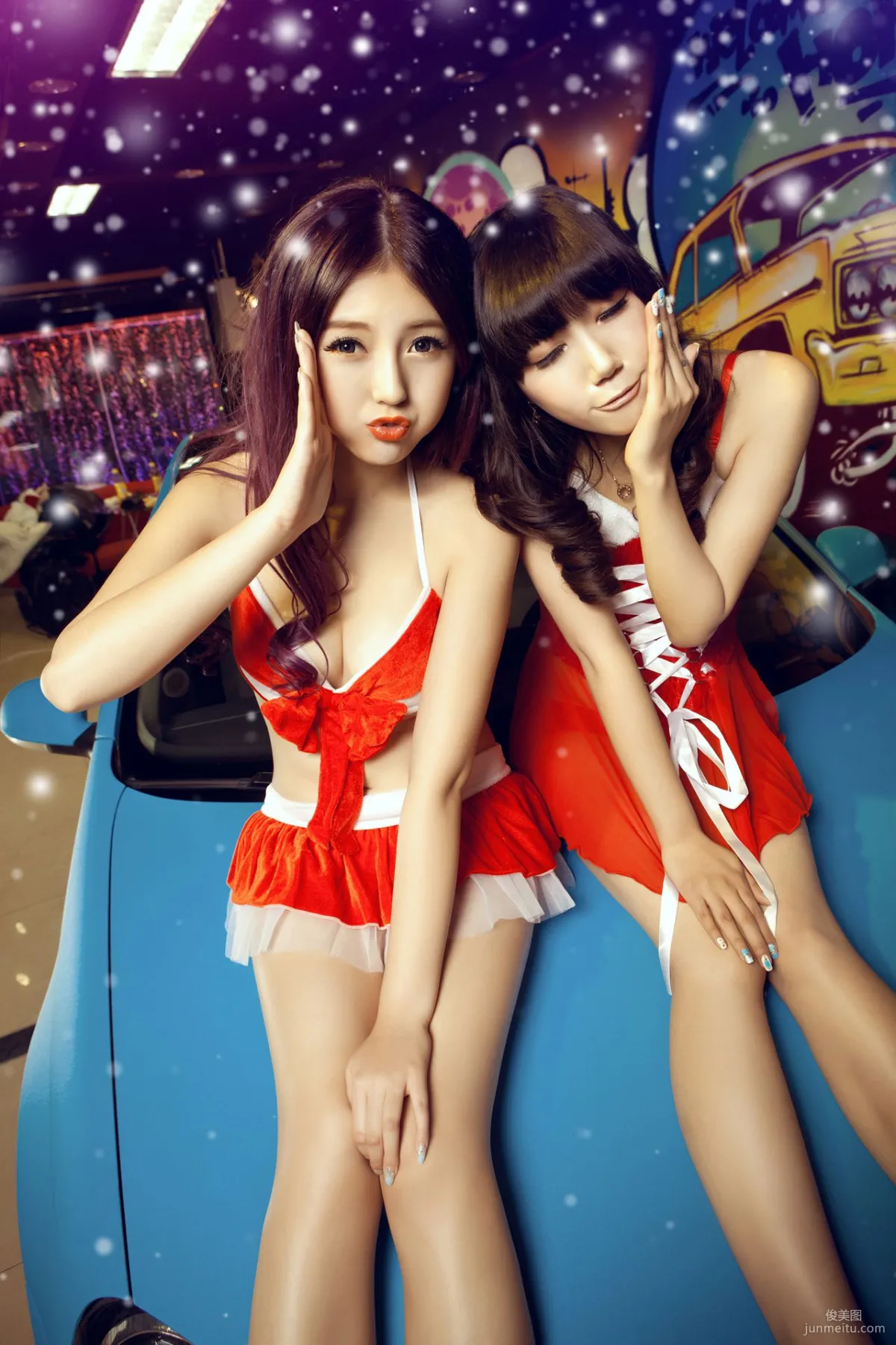 Sweet and Cute Sisters, Christmas Car Phantom Photo Collection photo 3