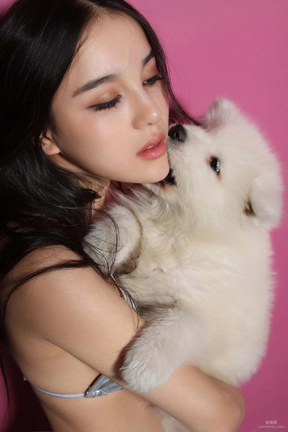 Mixed-Race Beauty Model Shi Yiyi Studio Shoot Photo Set photo 24