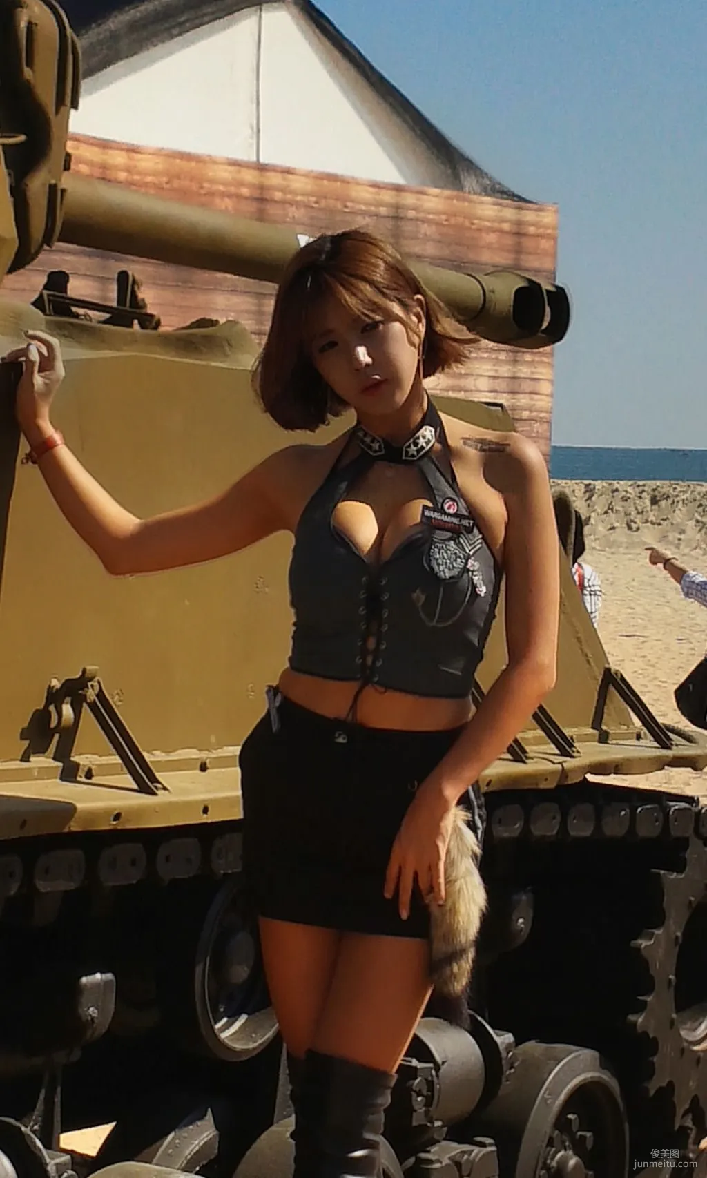 Heo Yun Mi, Busan Tank World Set photo 35