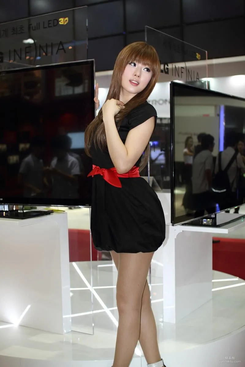 Hwang Mi Hee, Electronic Digital Show Photo Collection photo 28