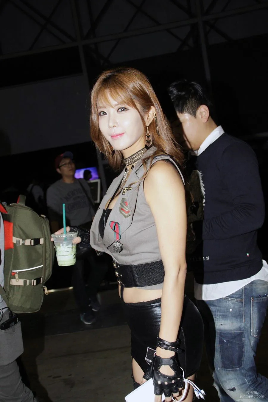 Korean Show GIRL Beauty Heo Yun Mi, Game Show Off-Site Edition, Photo Collection photo 54
