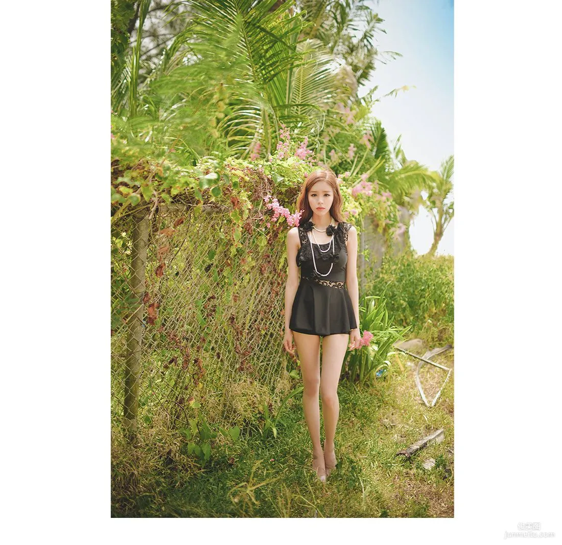 Korean Bongjashop Model Outdoor Shoot Big Collection photo 75