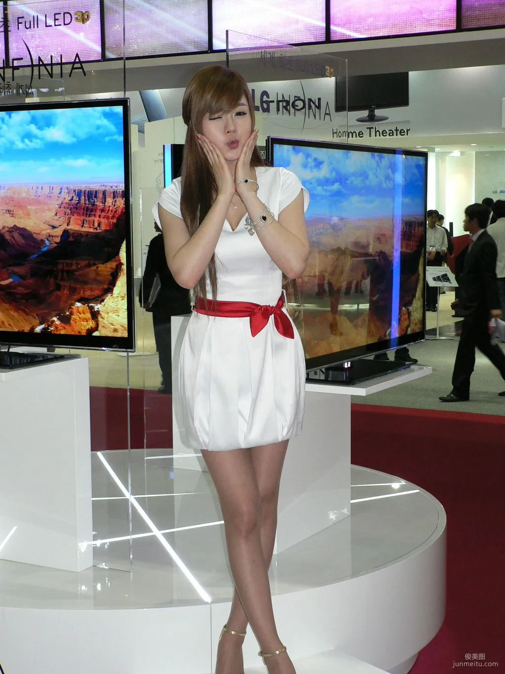Hwang Mi Hee, Electronic Digital Show Photo Collection photo 2